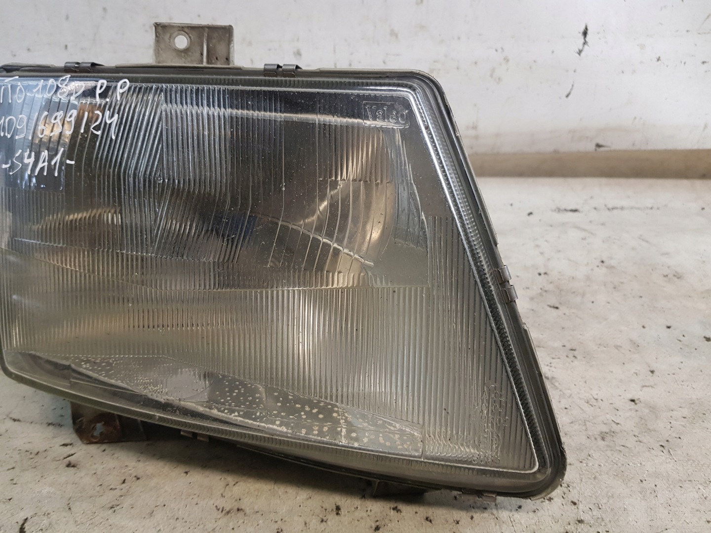 light right front MERCEDES VITO and