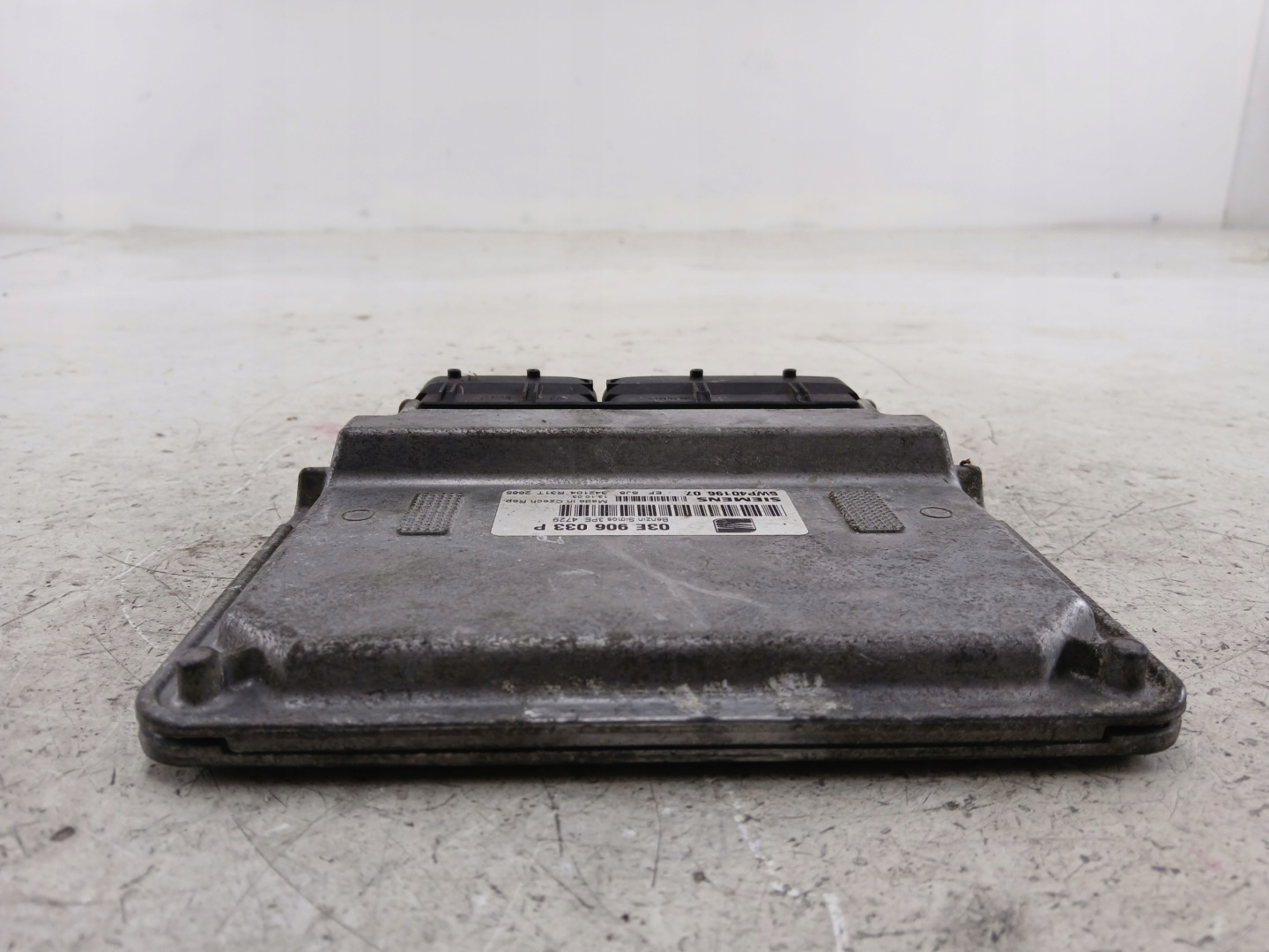SEAT IBIZA III 1.2 control unit of the engine 03E906033P