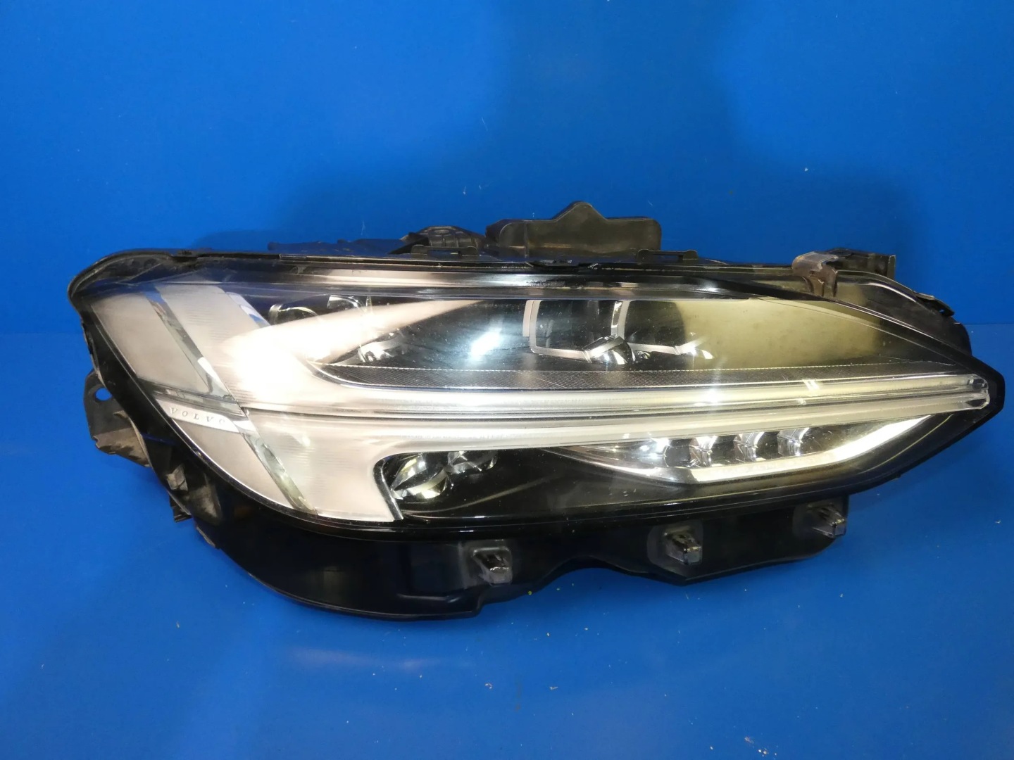 VOLVO V90 II S90 II light right front front LED WERSJA ANGIELSKA