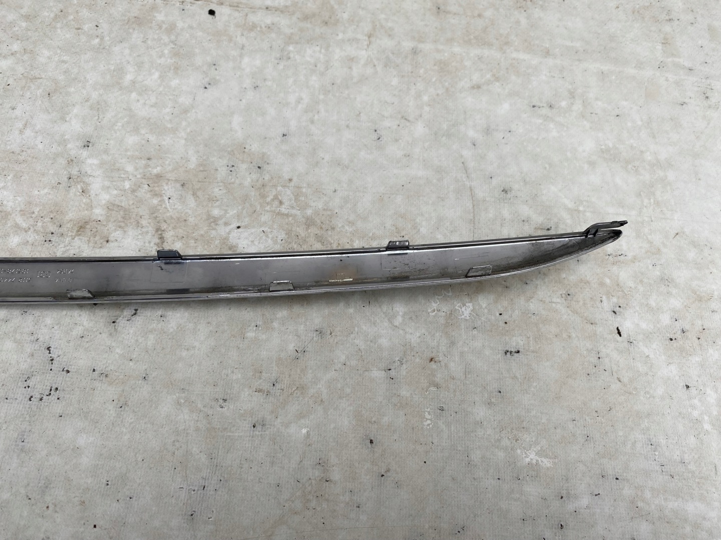 BMW 5 G31 KOMBI moulding bumper rear part CHROM