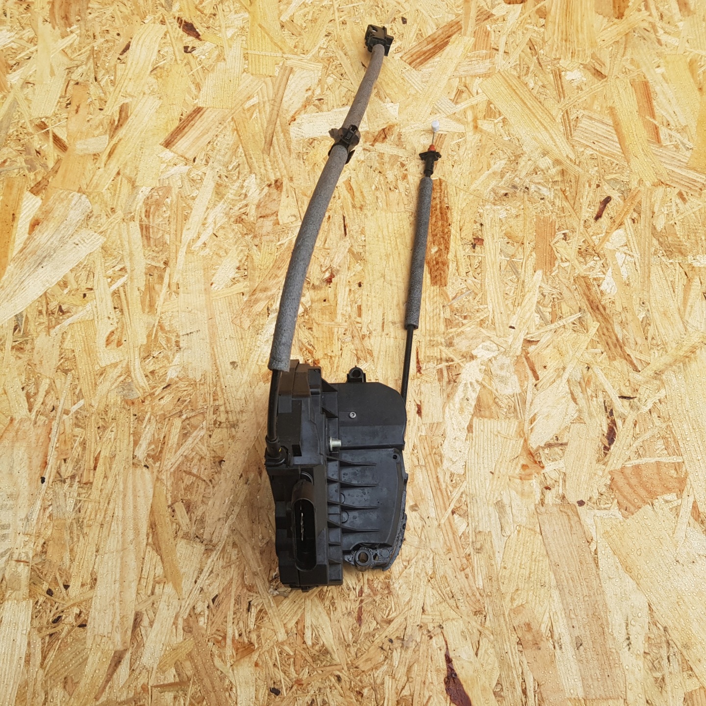 FORD FOCUS MK3 lock door left front BM5AA21813AD