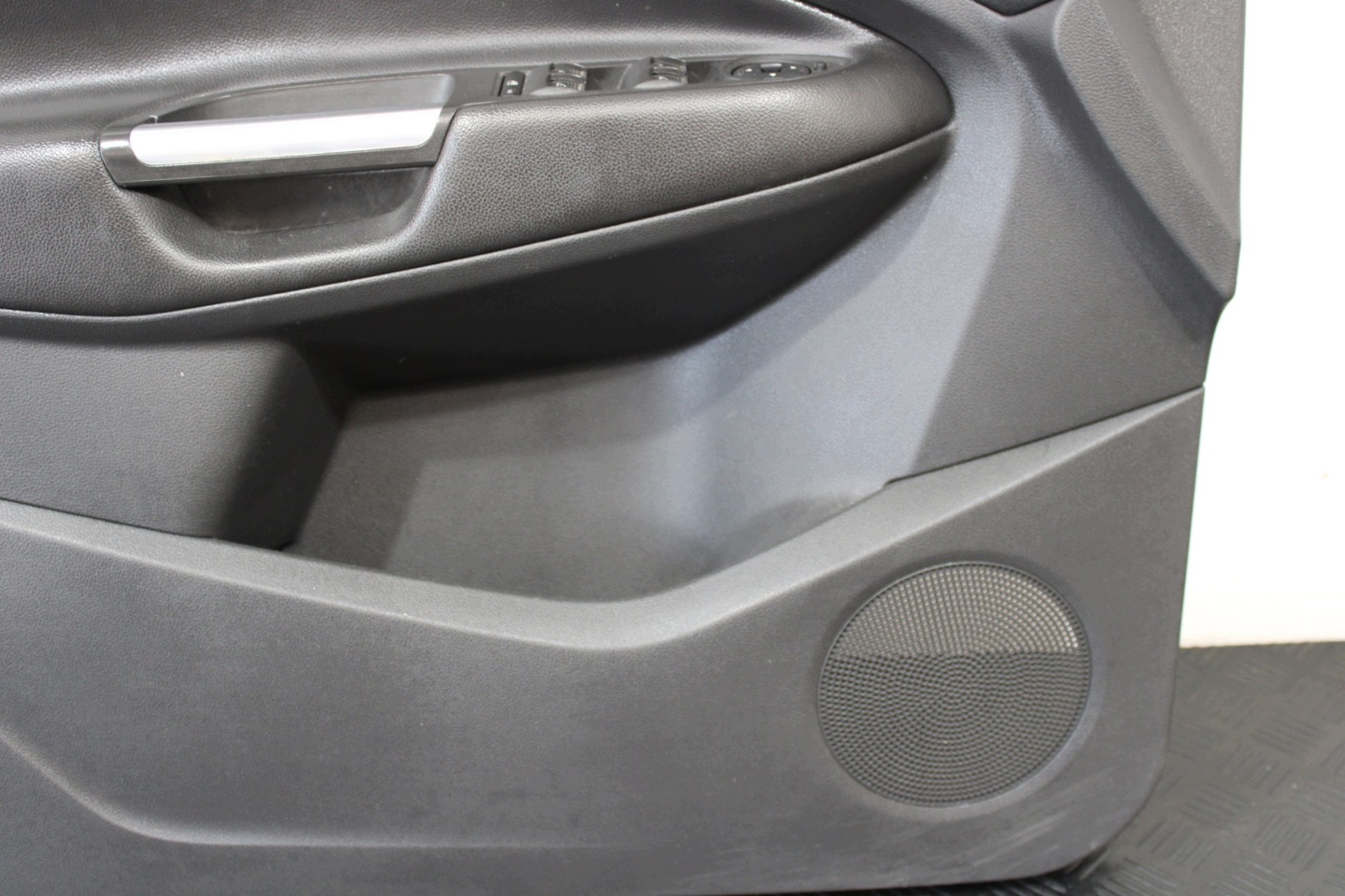 upholstery side door left front FORD KUGA MK2 LIFT