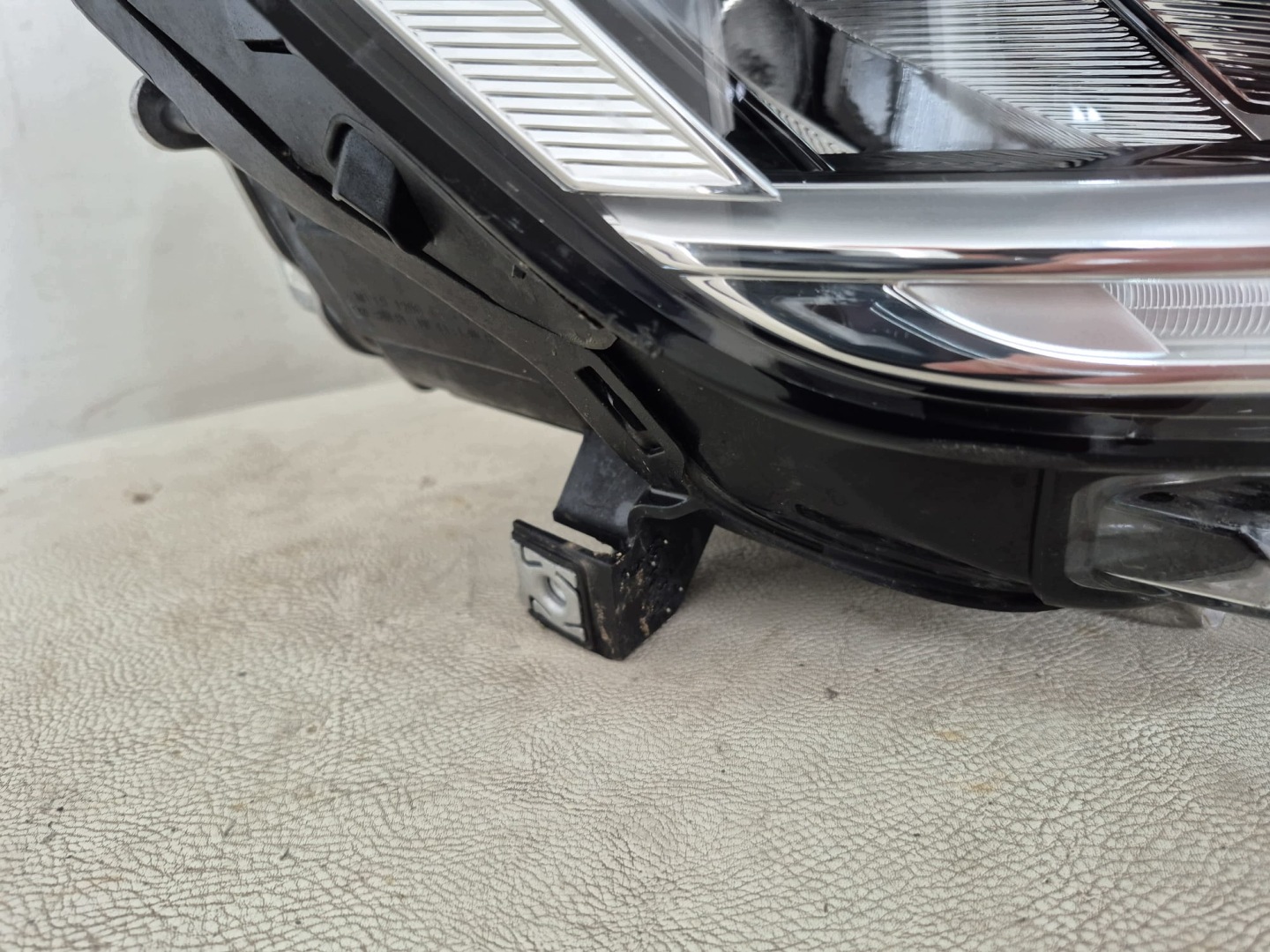 VW T-ROC 2GA LIFT 21- light right front front FULL LED 2GA941006F