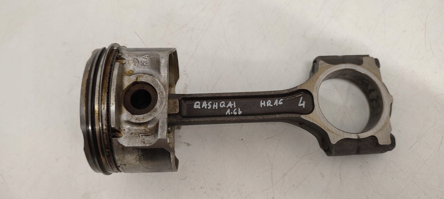 piston connecting rod Nissan Qashqai 1,6B HR16