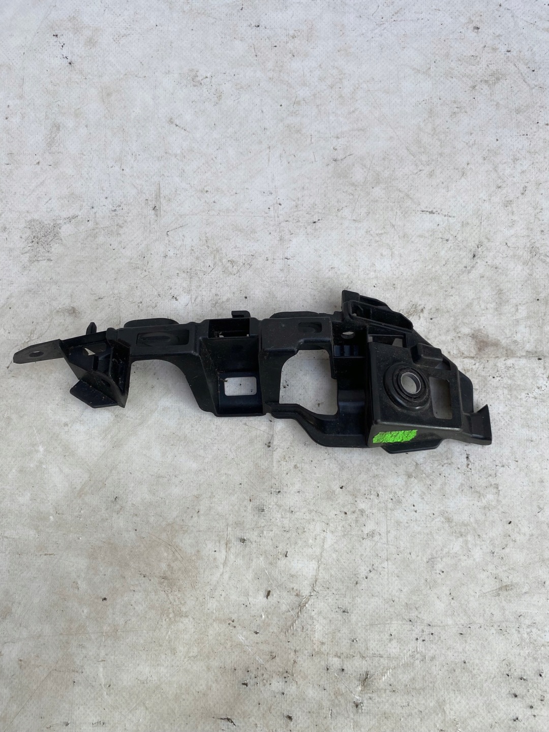 VW GOLF VII 12- 5G0 bumper bracket left front