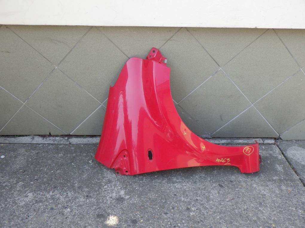 TOYOTA AYGO e 05- parafango Destra Anteriore