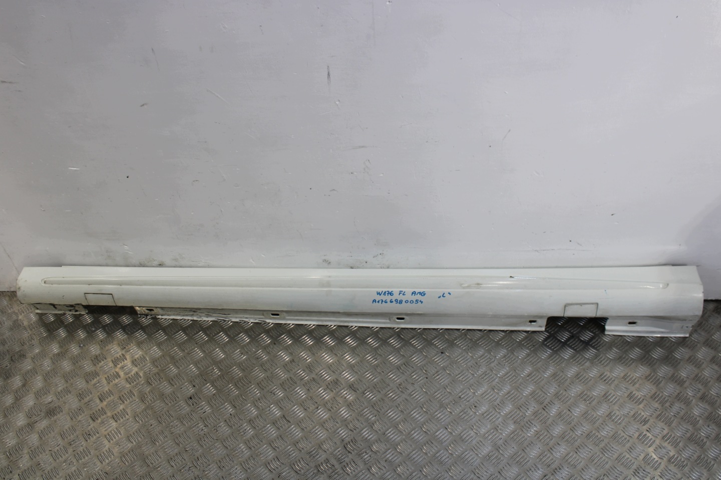 cap threshold threshold left A1766980054 MERCEDES A-KLASA W176 LIFT AMG