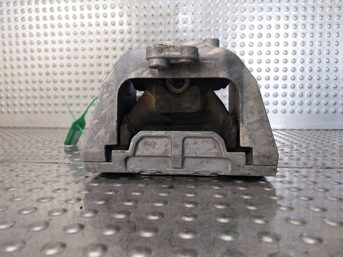 supporto Supporti motore usato 1J0199262BE VW GOLF IV LEON e TT 8N A3 8L 1.8T