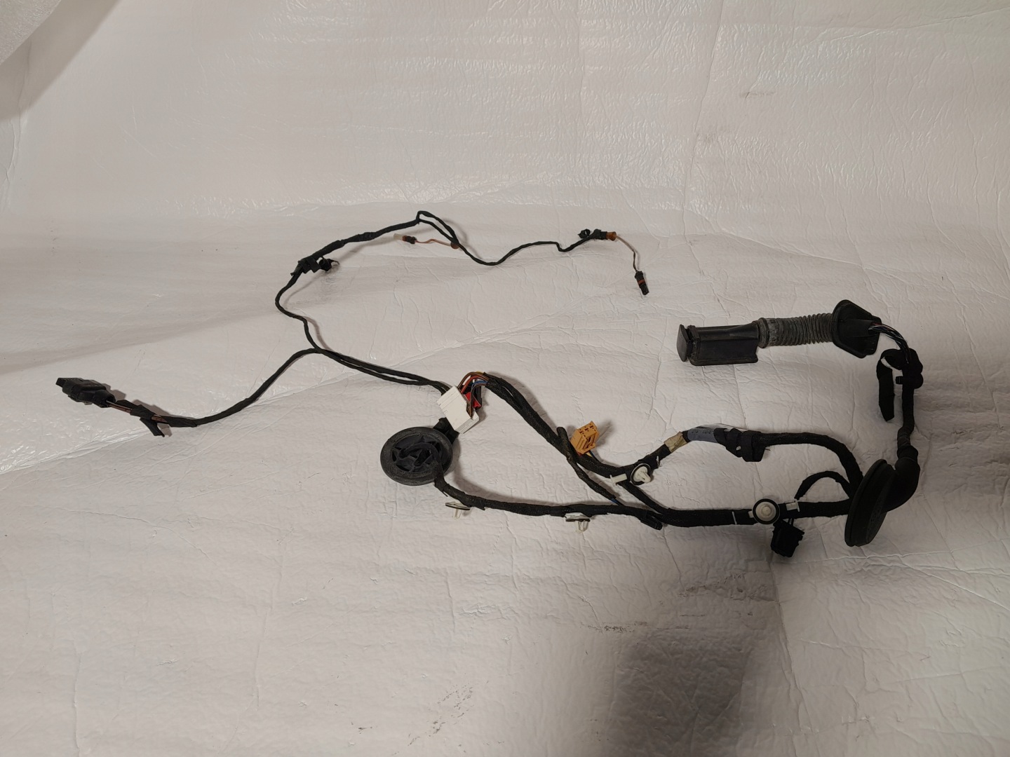 AUDI A4 B9 bundle door right rear part 8W0971687AD