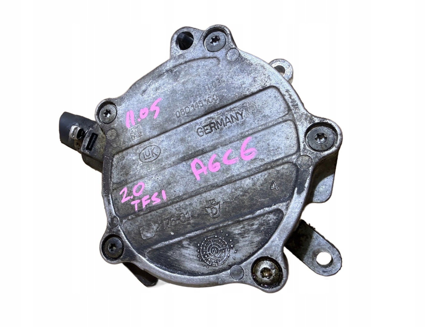 AUDI A6 C6 2.0 TFSI pumpa VACUM WAKUM 06D145100E