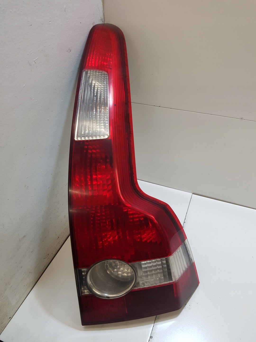 light right rear VOLVO V50