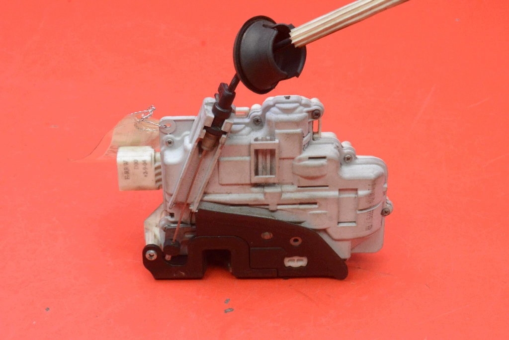 lock door right front front EU 4F1837016 AUDI A6 C6 04-08