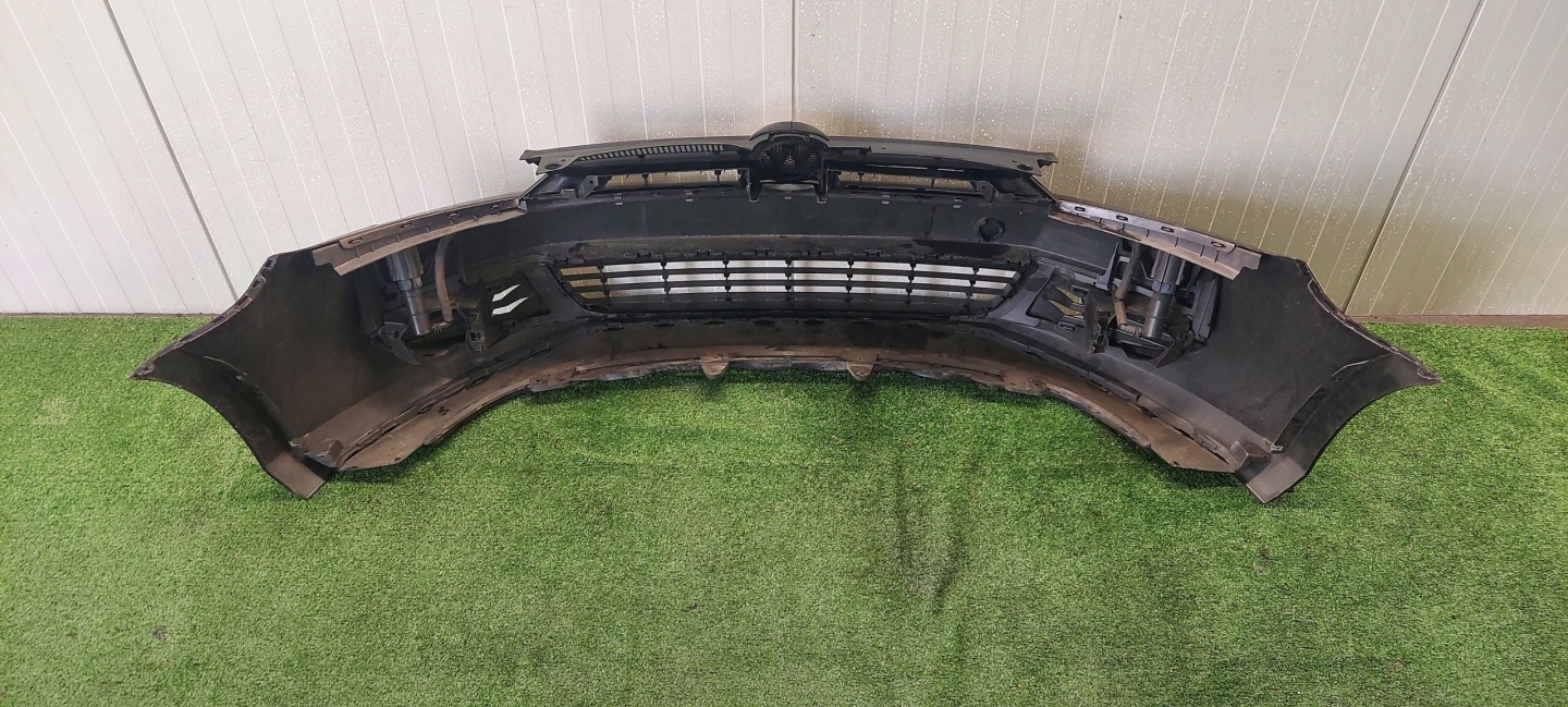 bumper +grill VW GOLF 6 washers LAK: LC9X
