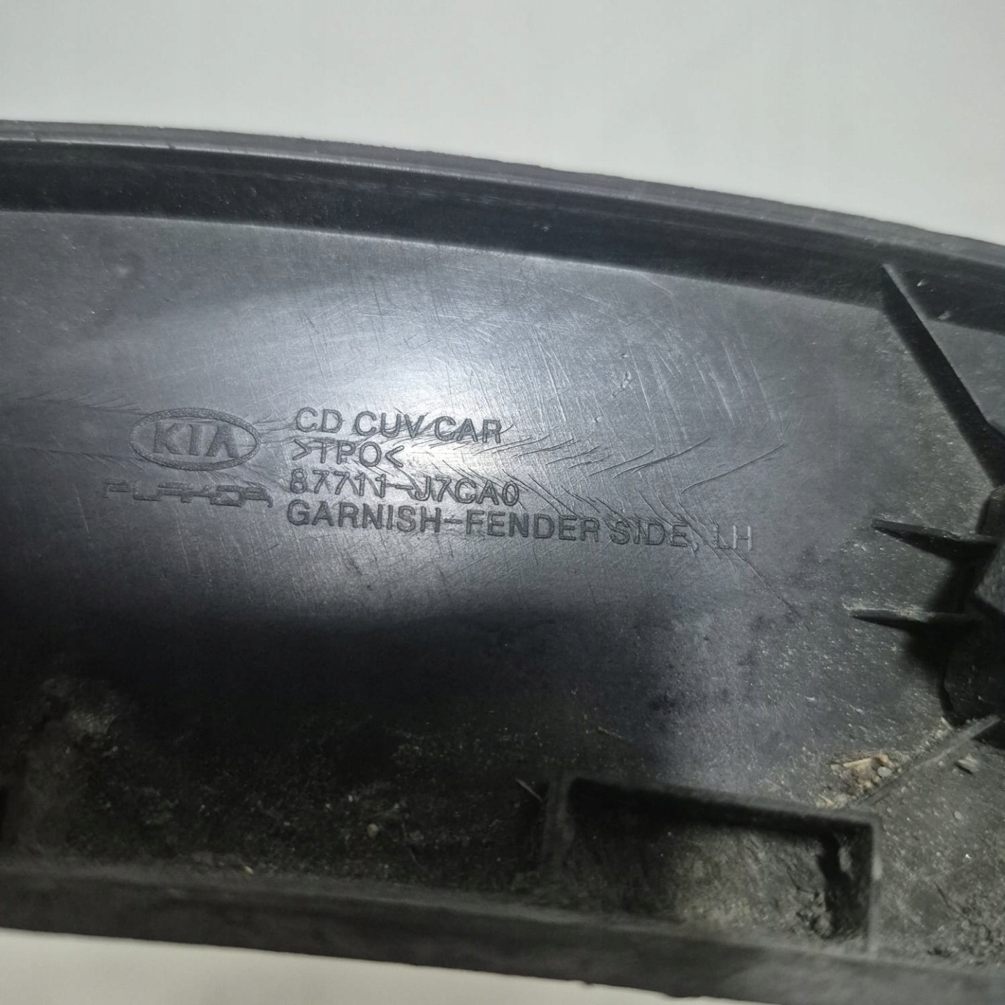 KIA XCEED 19-> lišta krytka levý předek