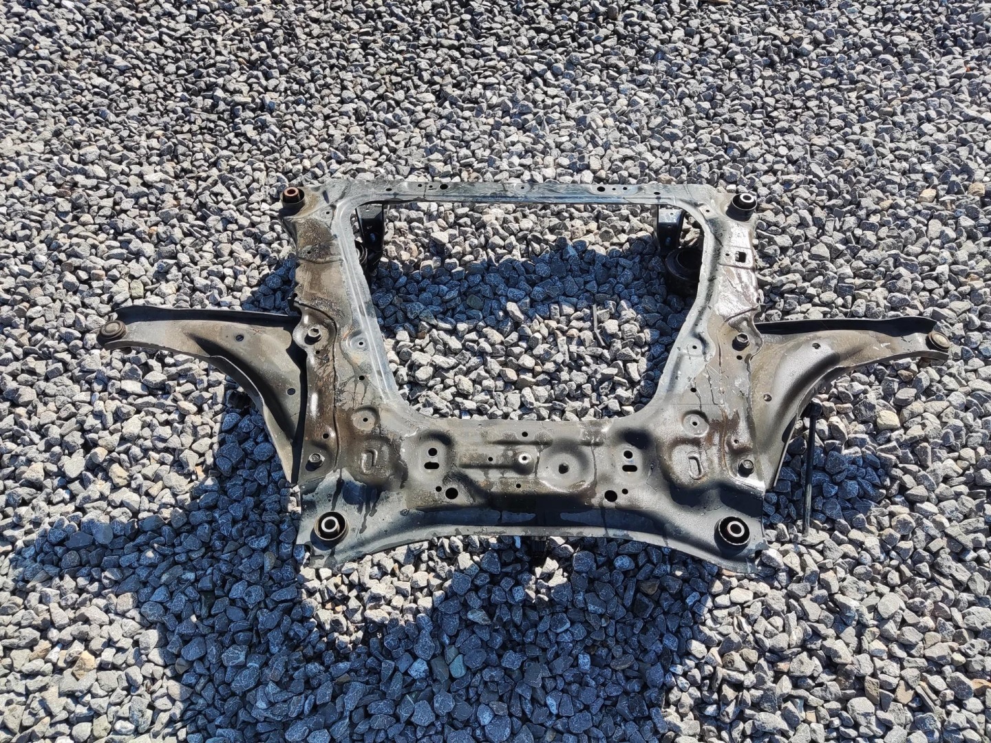 axle beam subframe front subframe of the arm NISSAN E-NV200 2014-2021
