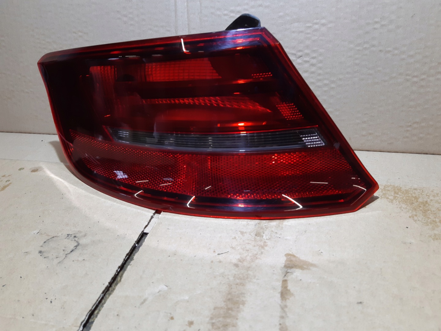 AUDI A3 8V light left rear left rear part W fender 8V4945095C