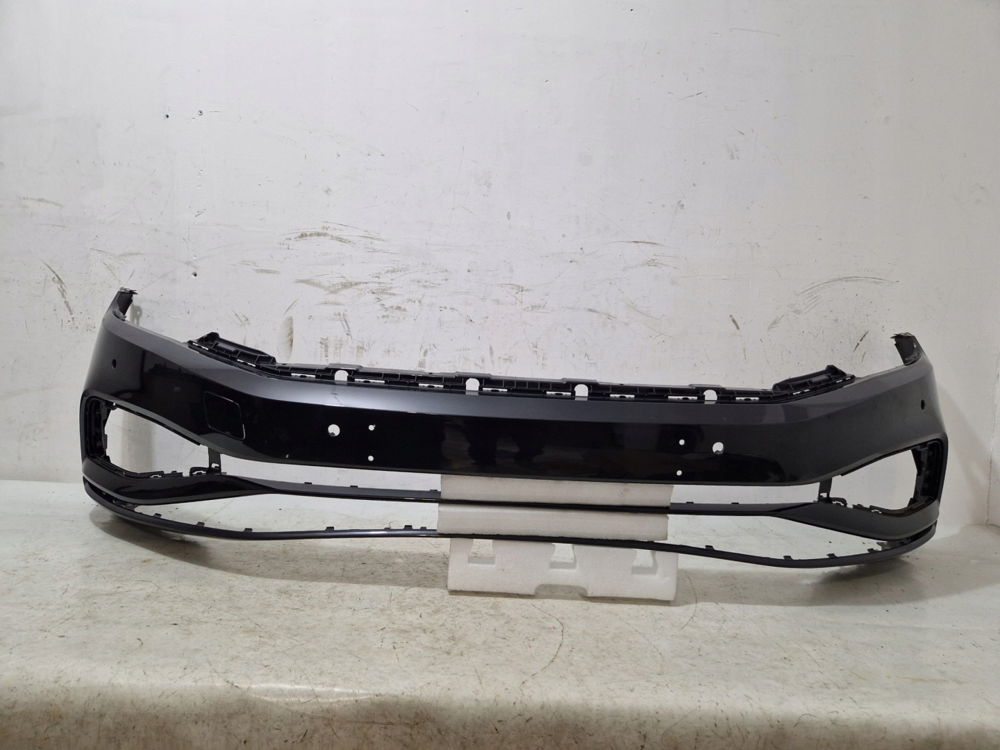 * VW PASSAT B8 LIFT bumper front front PDC 3G0807221E