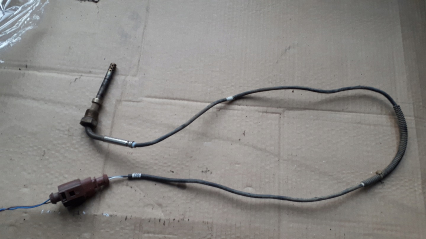 Q7 4L SENSOR GASE TEMP 4.2 TDI BTR 07Z906088A