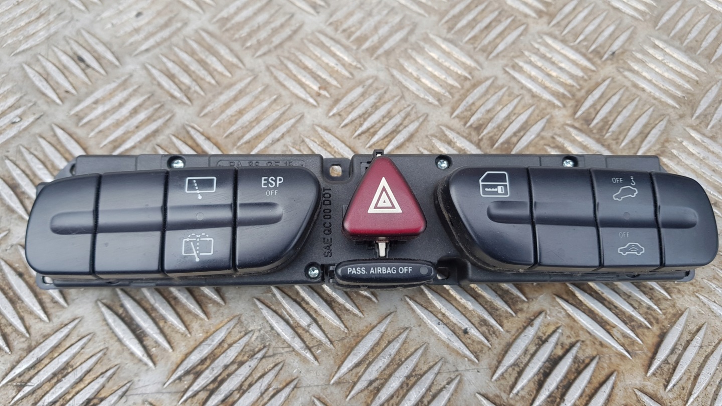 MERCEDES W203 PANEL STEROWNIANIA Commandes