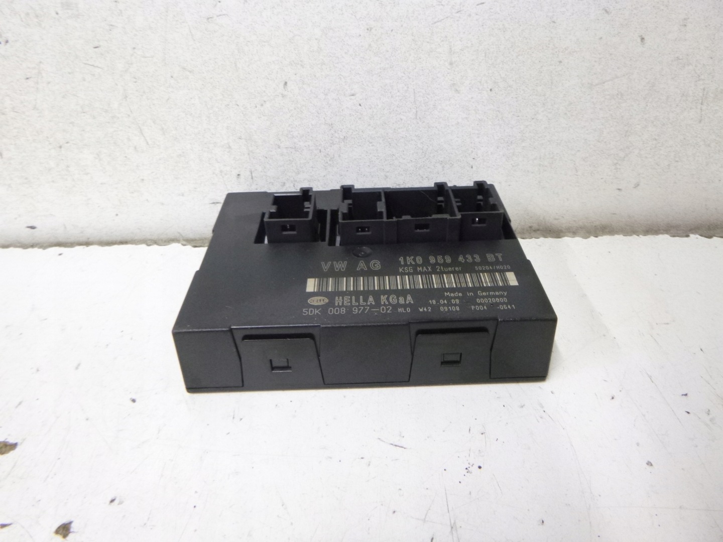 comfort control unit VW Golf V 5 Eos Scirocco 3D 1K0959433BT HELLA