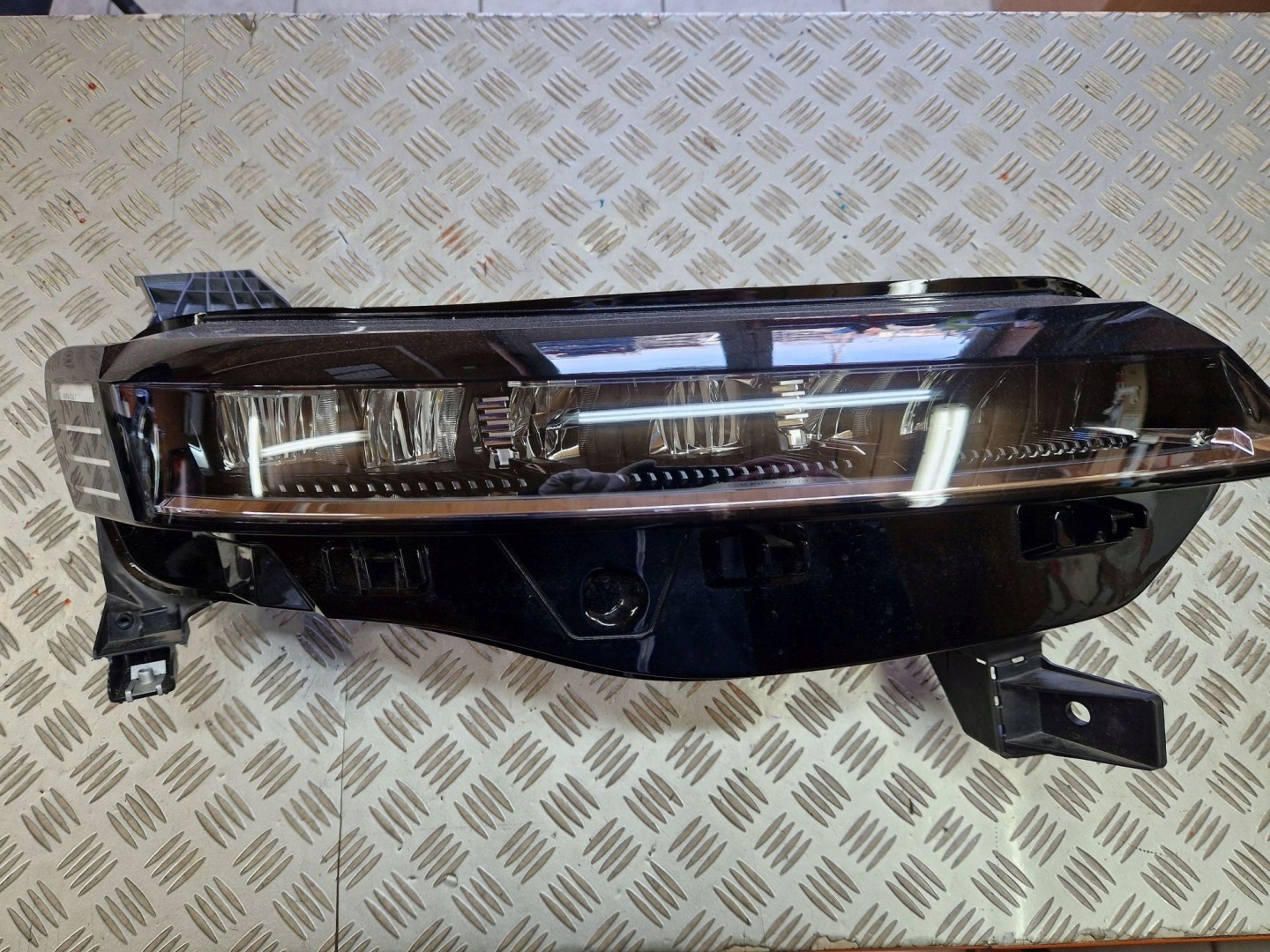 light right front FULL LED PURE VISION RENAULT MEGANE E-TECH 2021R->