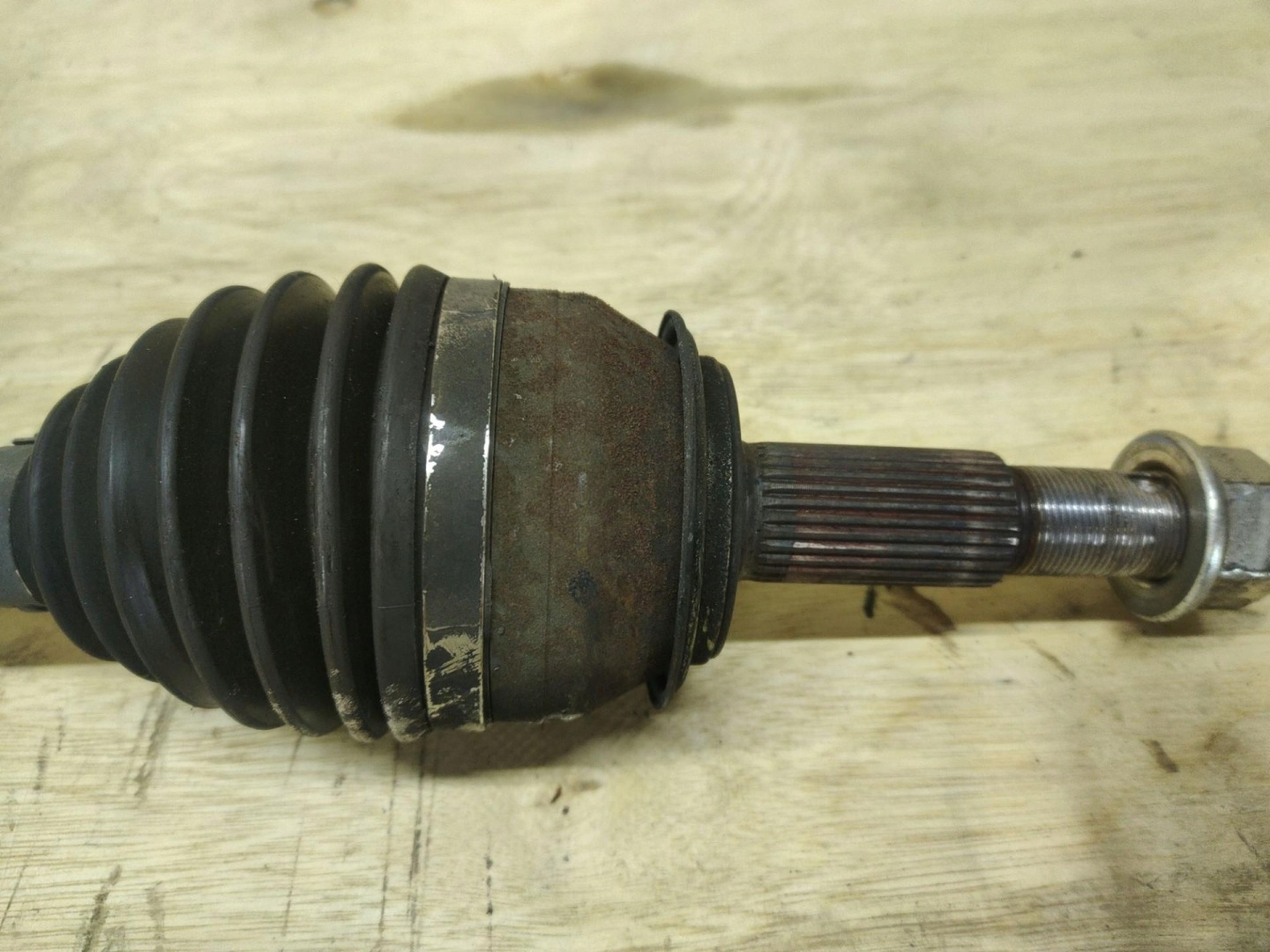 semi-axis front left side Nissan X-Trail T32 2014