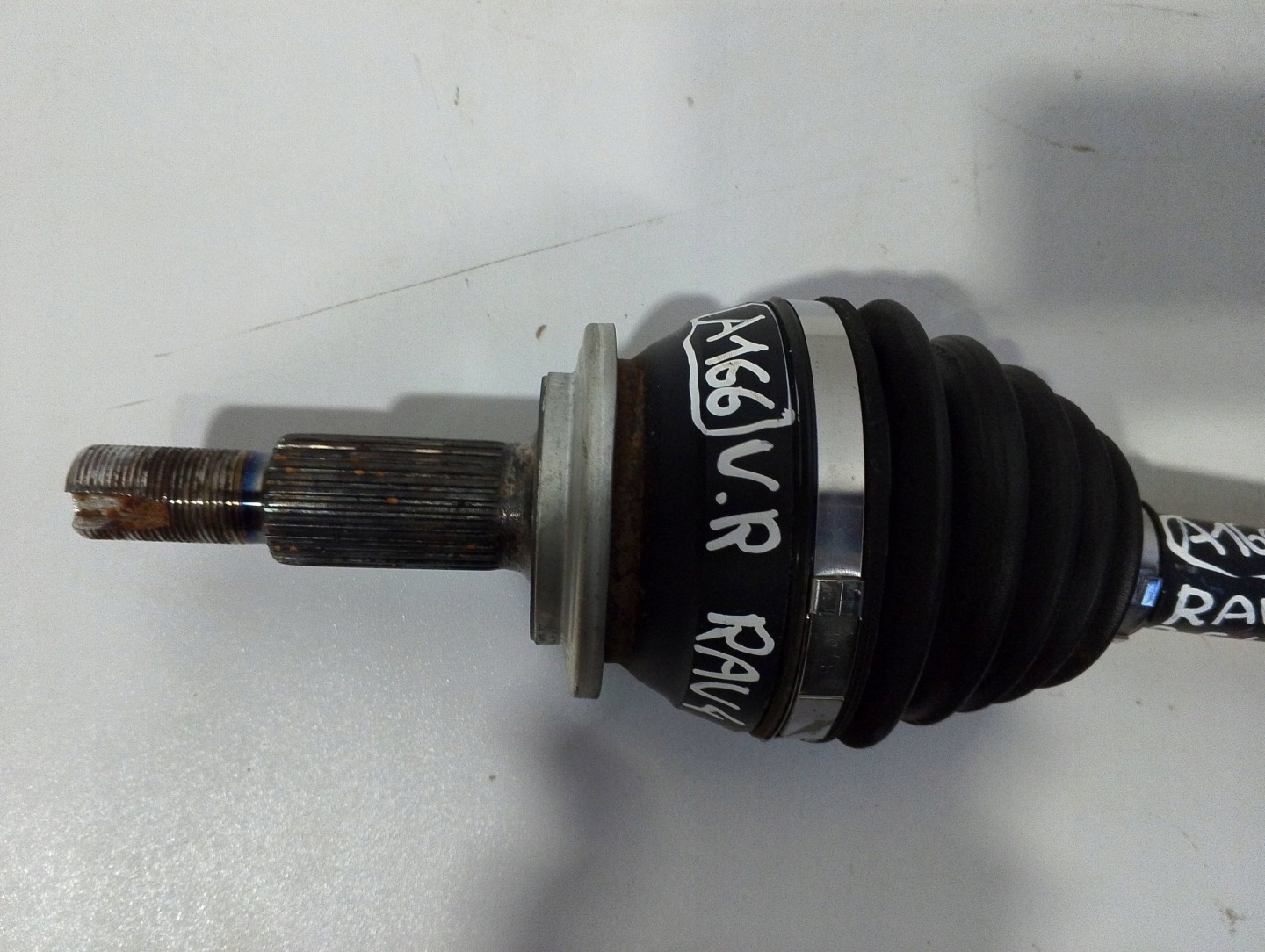 Toyota RAV 4 V 2,5 H semi-axis front right (A166)