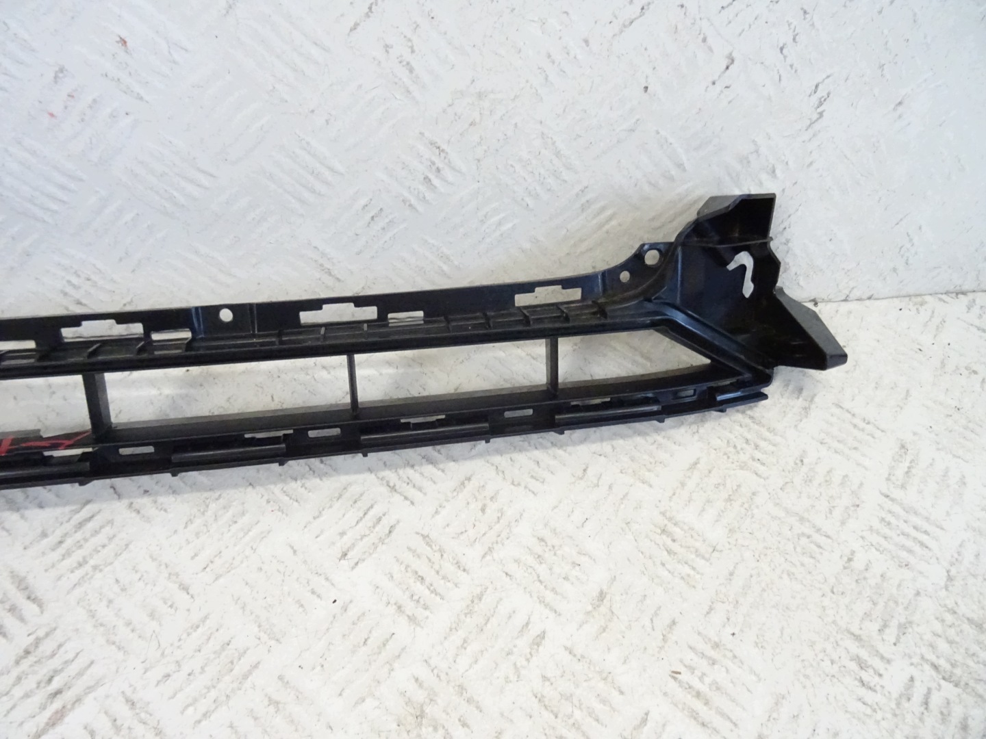 grid of a bumper front AUDI A6 C7 LIFT S-LINE 4G0807683C