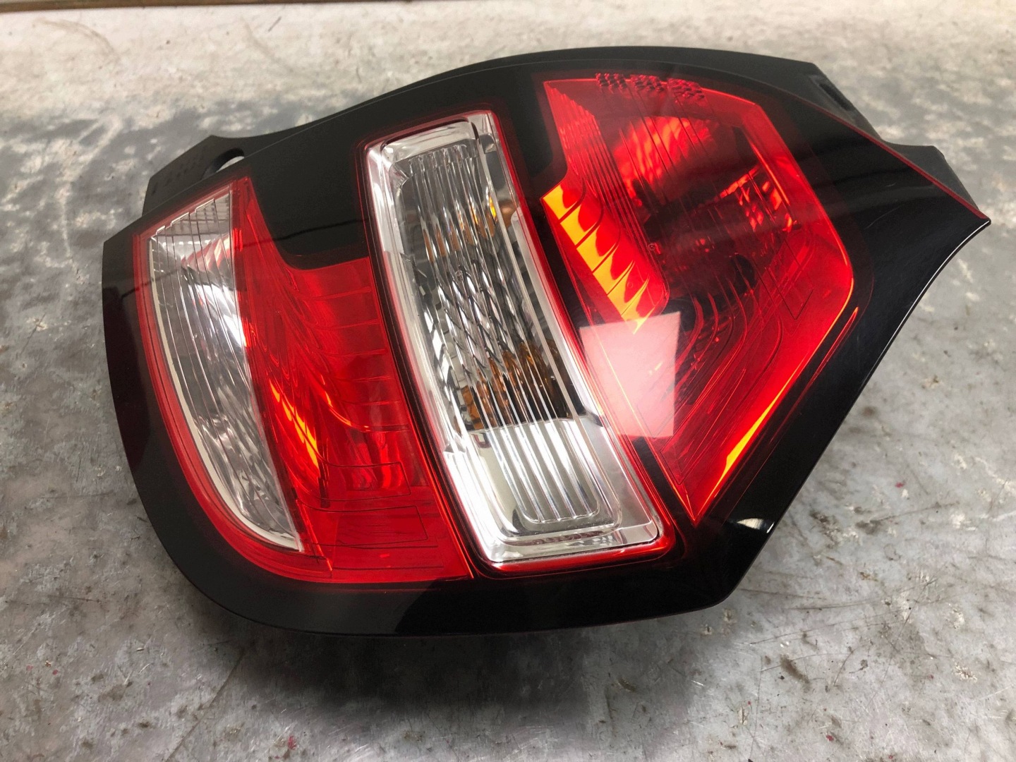 light right rear part RENAULT TWINGO III 265501361R