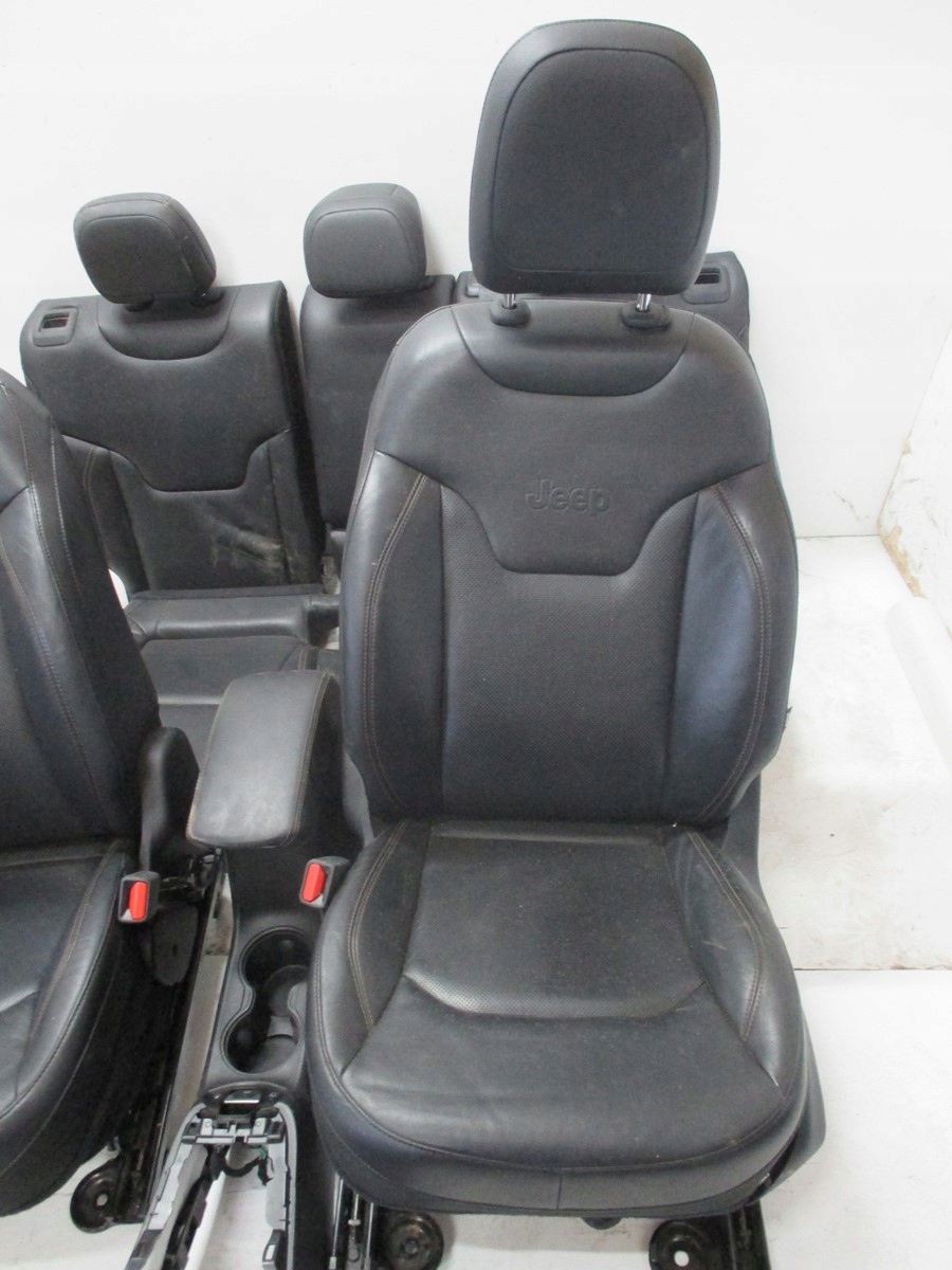 upholstery leather seats Jeep Compass II 17r