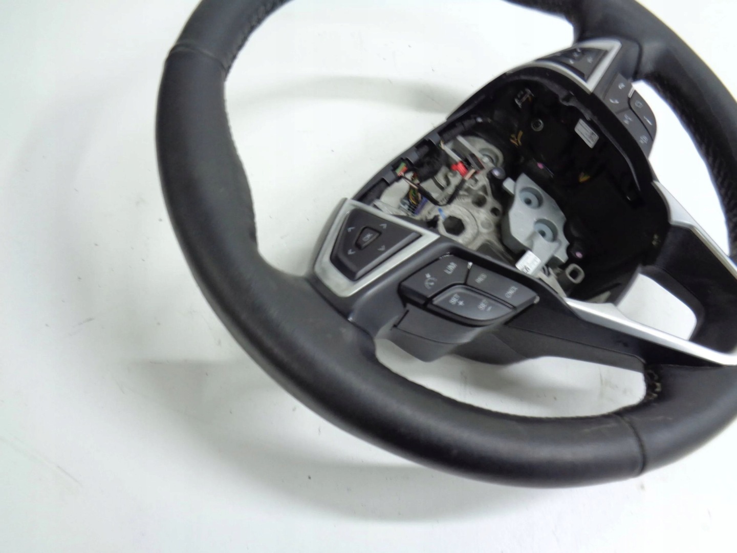 FORD MONDEO MK5 S-MAX steering wheel, leather MULTIFUNKACJA with shifting DS73-3600-LP
