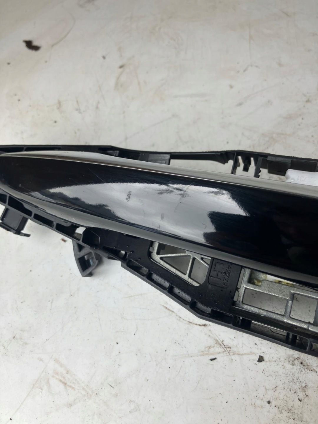 handle left rear part CITROEN C4 PICASSO II CHROM black