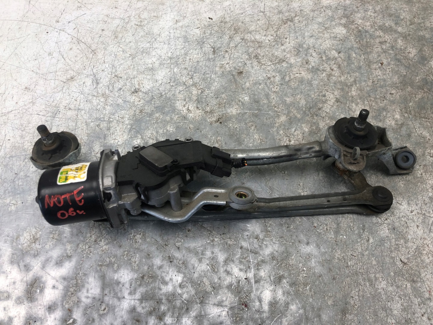 wiper mechanism NISSAN NOTE