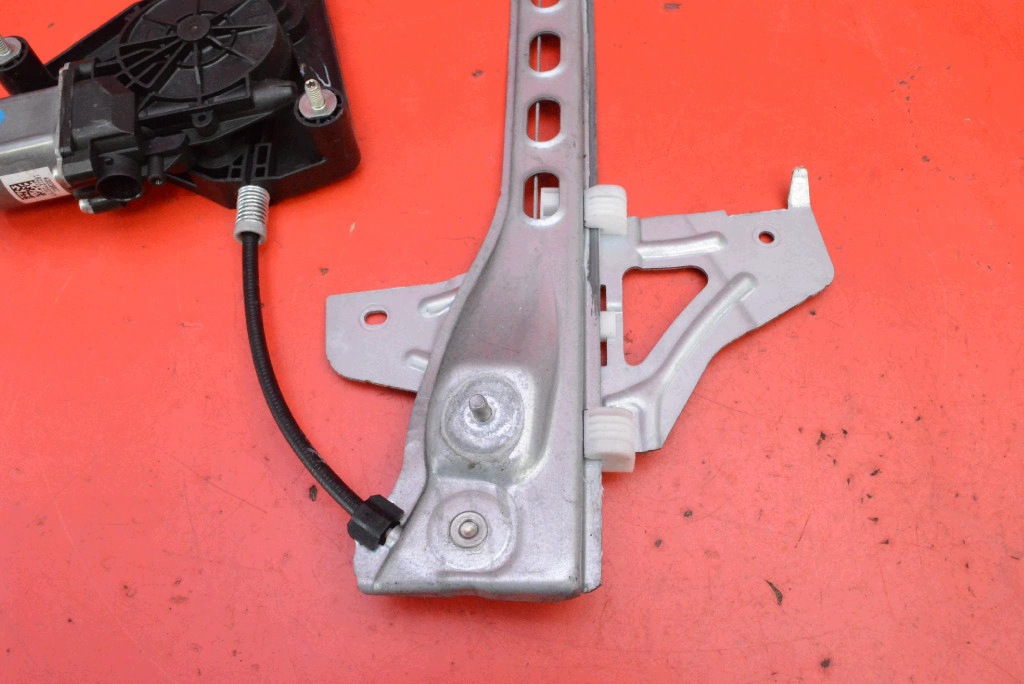 window regulator right front EU 69810-0H031 TOYOTA AYGO 2 II 5D HB 14-20