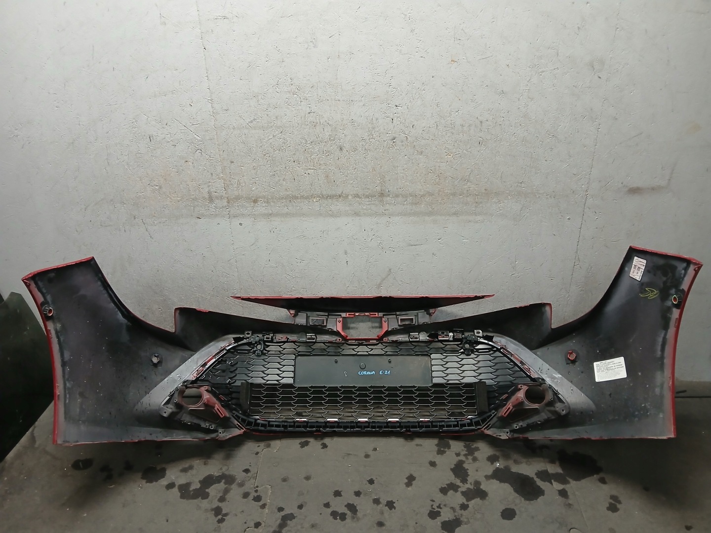 stoßstange vorne TOYOTA COROLLA E21 HB KOMBI