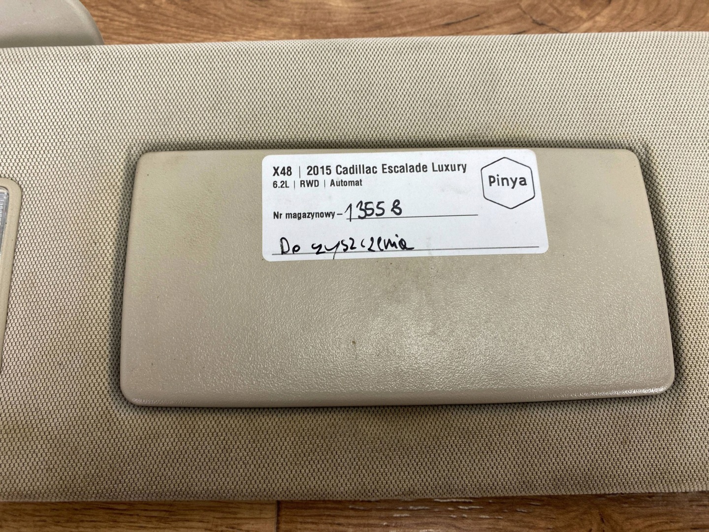 cover przeciwsloneczna left Cadillac Escalade IV 2015+