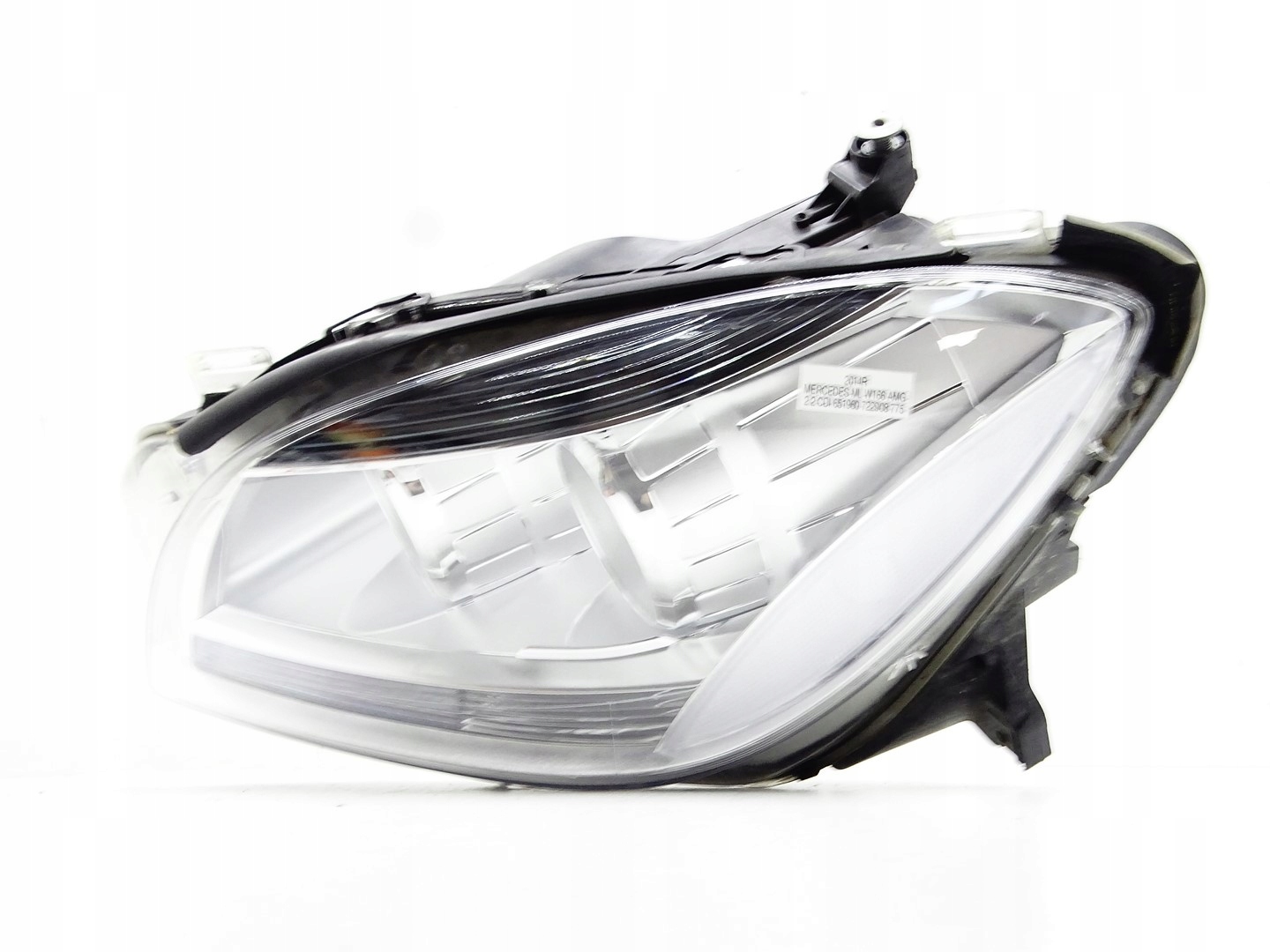 REFLEKTOR light left front front MERCEDES ML W166 A1668206859