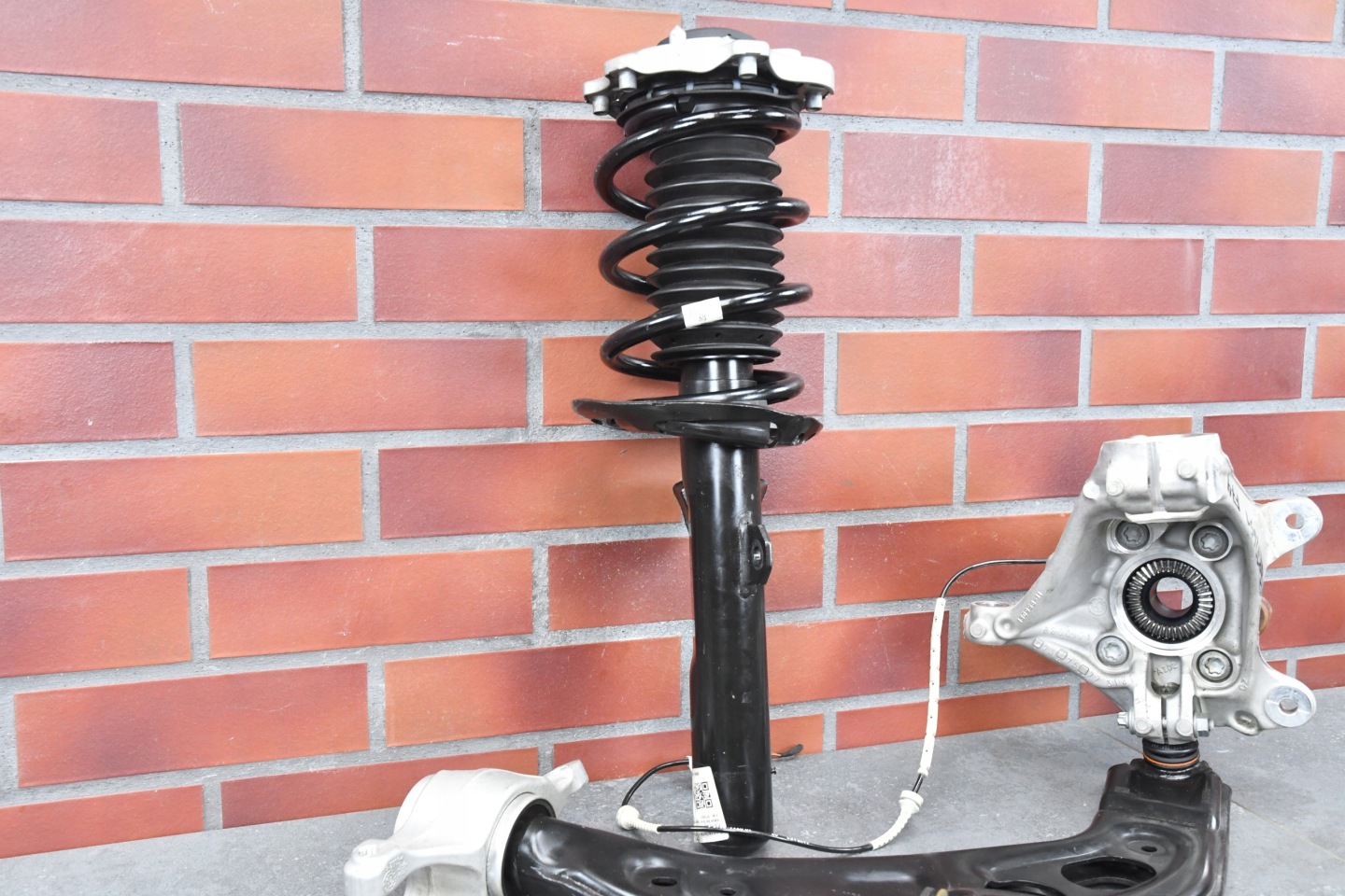 swing left front front shock absorber left BMW 2 F74 M235iX 3652km