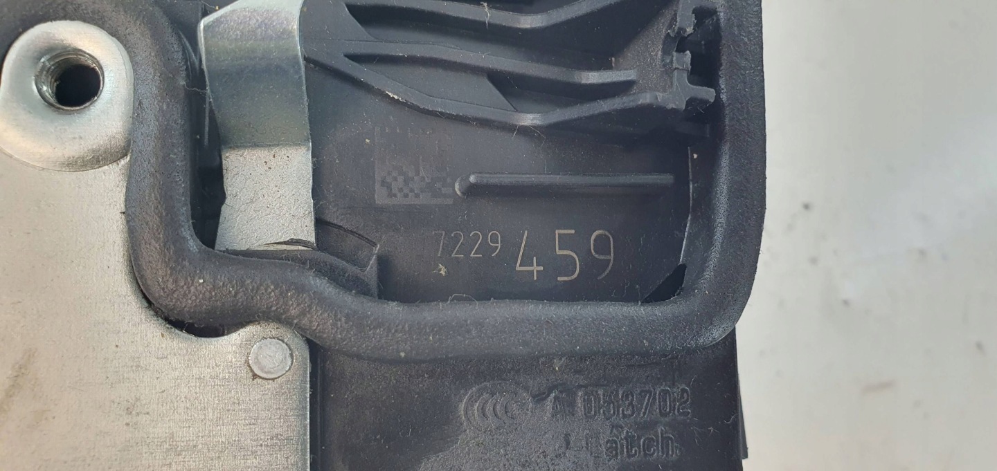 BMW X1 E84 lock door tylnych left rear part