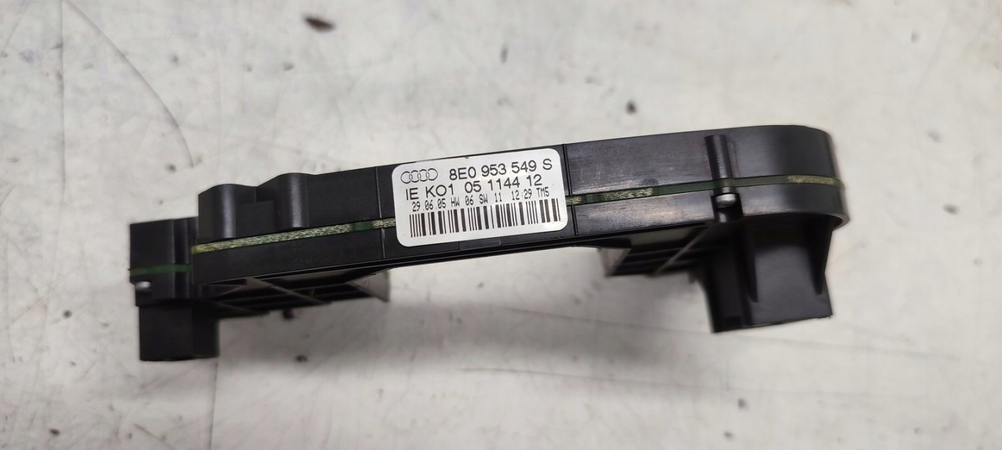 module volant sous volant Audi A4 B7 2,0 TDI
