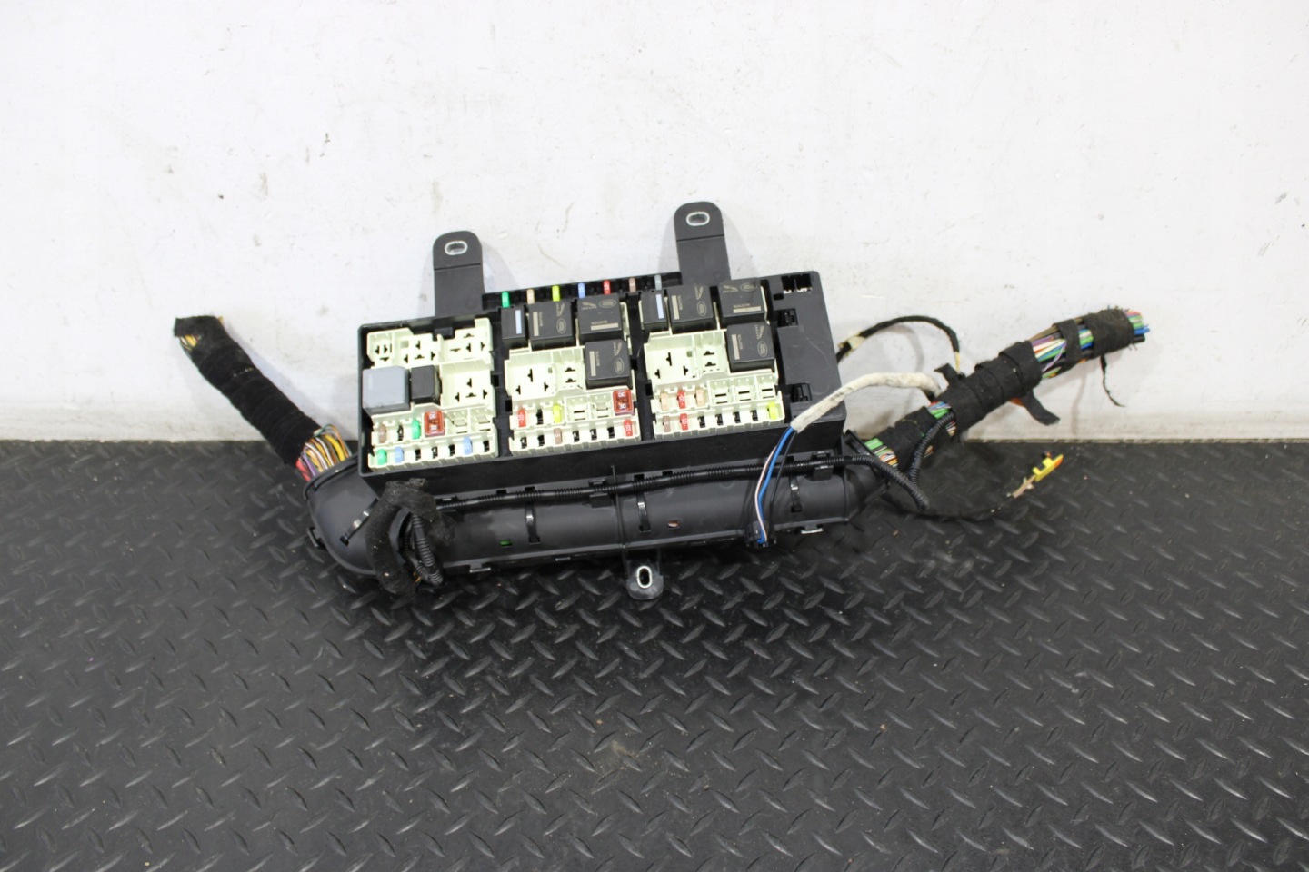 Module fusibles Boîte JAGUAR F-PACE X761
