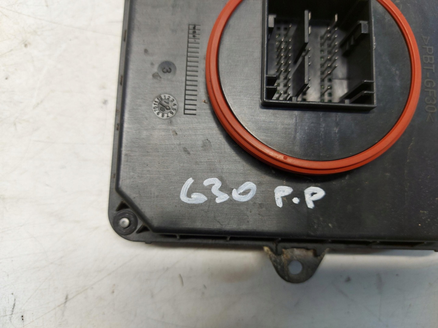 BMW G30 530e module LED control unit 8491412