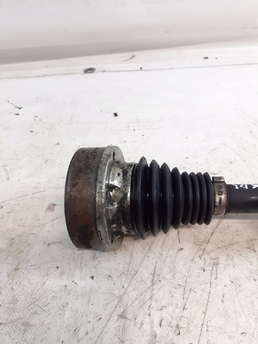 VW PASSAT B6 semi-axis left short. 2.0 TDI