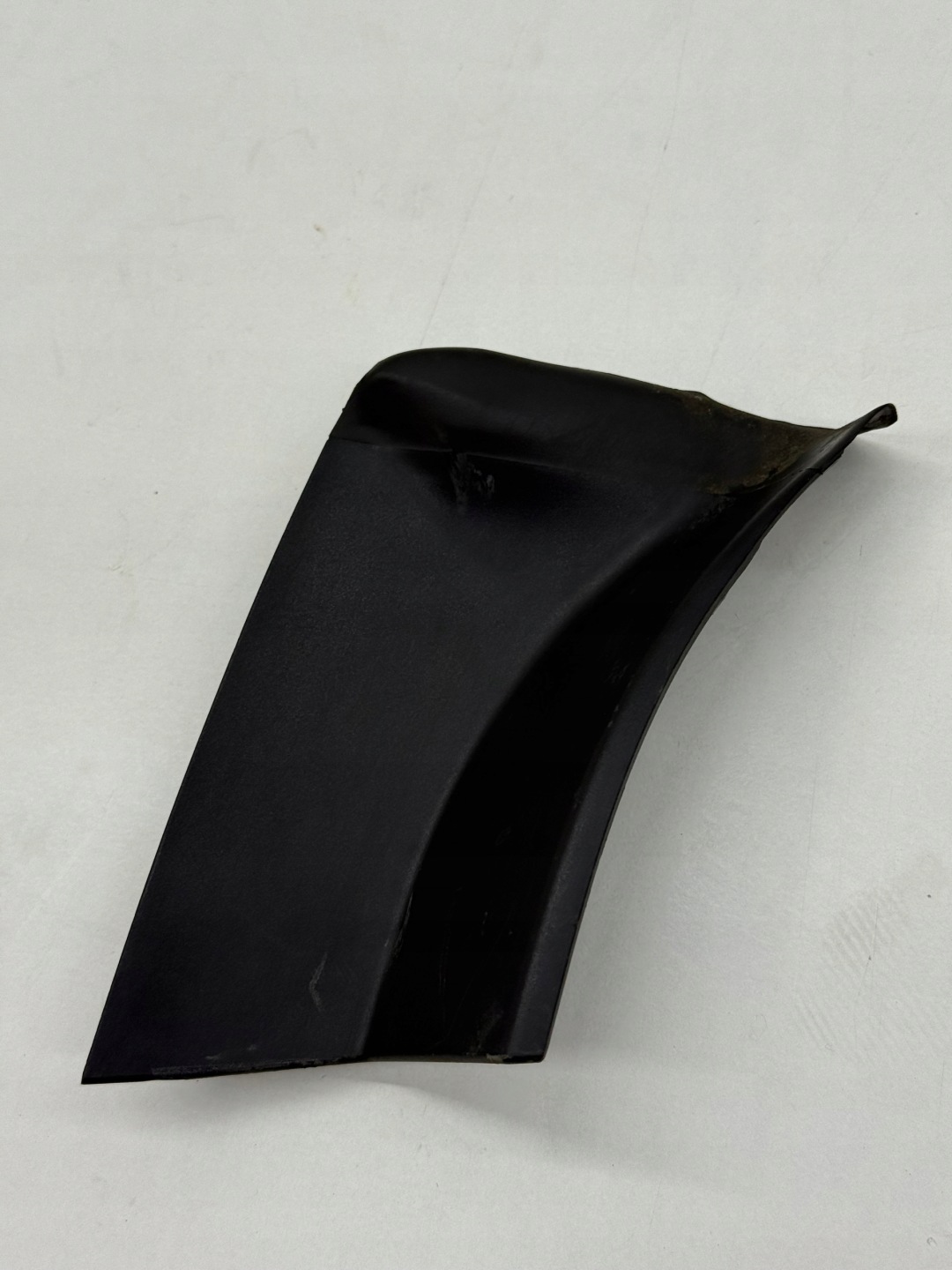 AUDI A6 C7 KOMBI AVANT spoiler cover lights left rear part