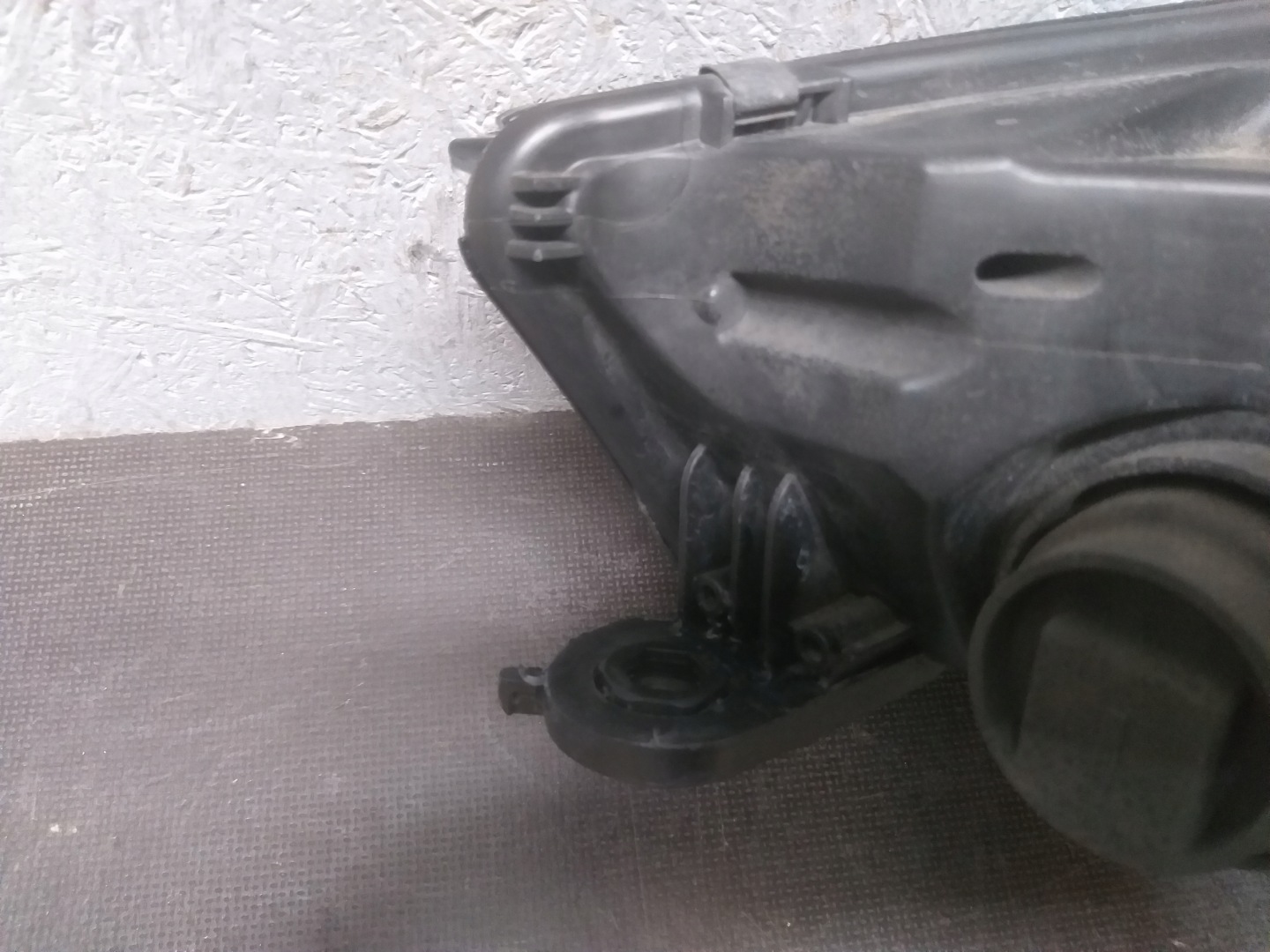 light front right AUDI A4 B9 16-19 XENON 8W0941044