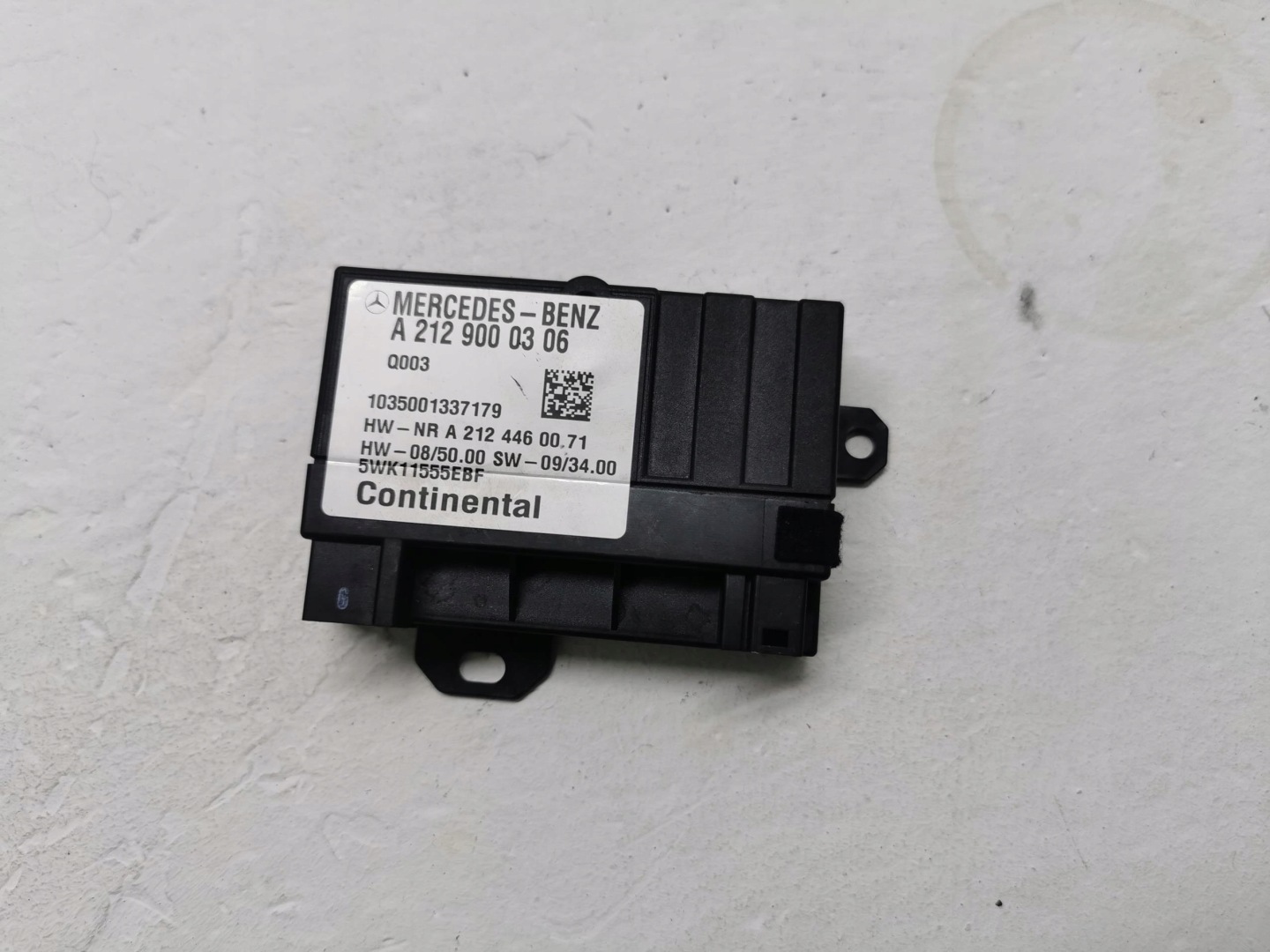 Module POMPY Carburant MERCEDES C-KLASA W204 2.2 CDI
