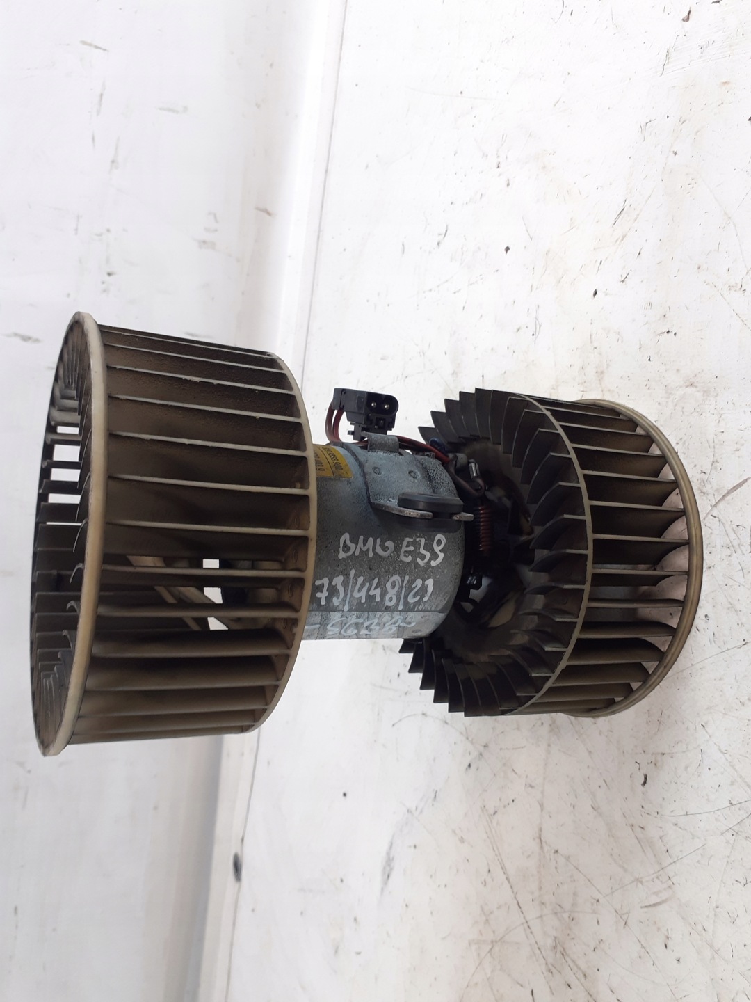 BMW E39 95-00 ventilátor topení 64,11-8372493,9