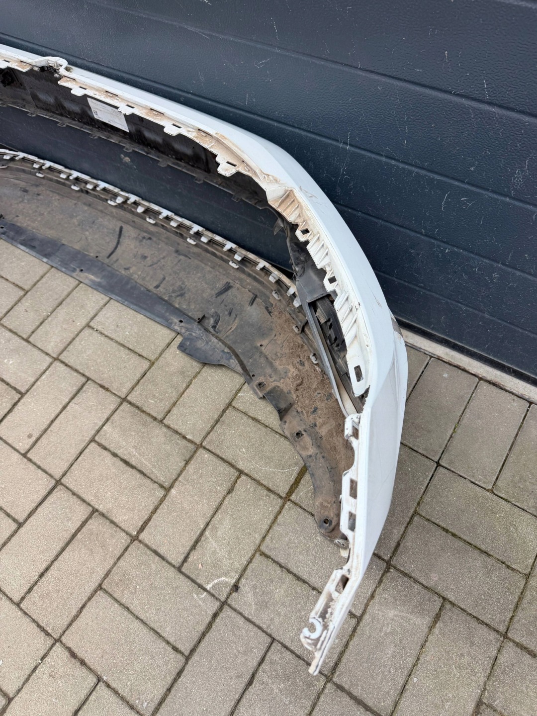 Vw Touran 16- 5TA R Line bumper front front