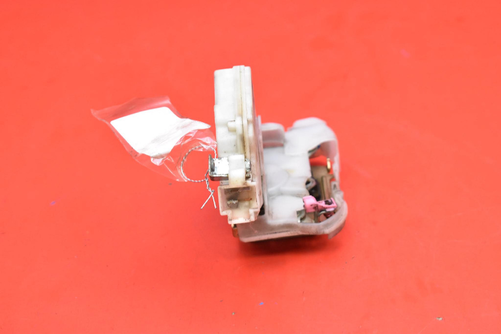 lock door left front front EU 61100FE010 SUBARU IMPREZA 2 II LIFT 02-05