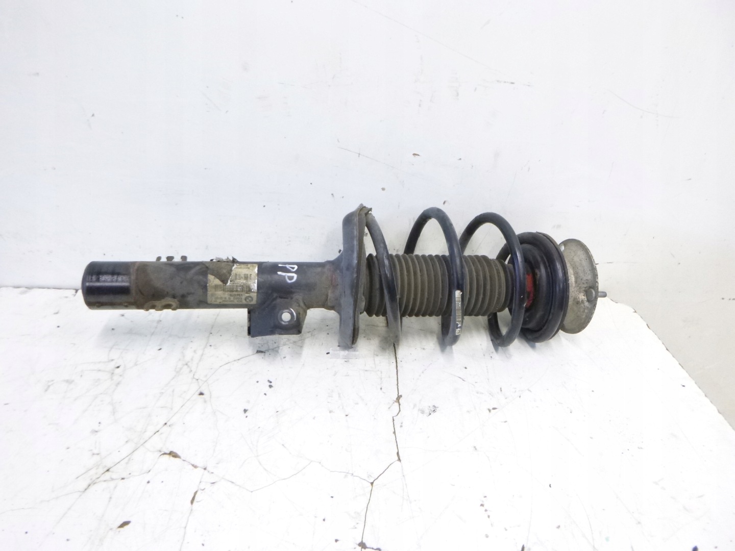 shock absorber front BMW X3 E83 2.0sd 2008r. 3451394